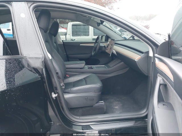 2023 TESLA MODEL Y 7SAYGDEE2PA176229 Photo 4