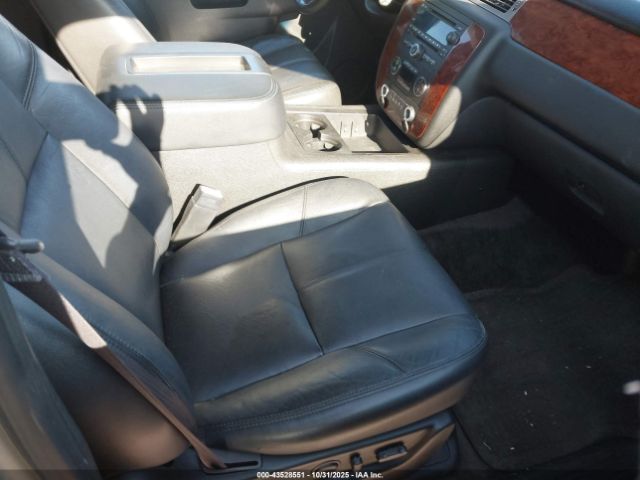 2013 CHEVROLET TAHOE 1GNSKBE02DR144049 Photo 4