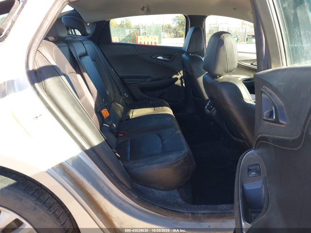 1G1ZE5ST2HF257742 Chevrolet MALIBU 1LT