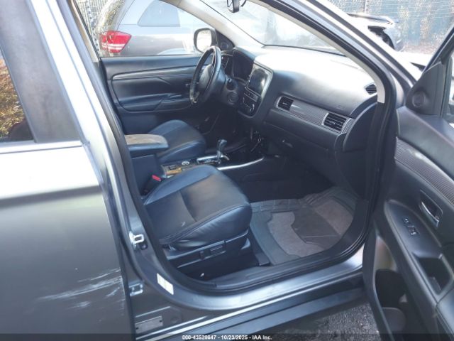 2019 MITSUBISHI OUTLANDER JA4AZ3A3XKZ024402 Photo 4