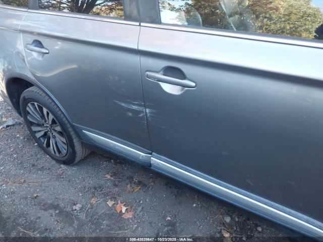 2019 MITSUBISHI OUTLANDER JA4AZ3A3XKZ024402 Photo 5