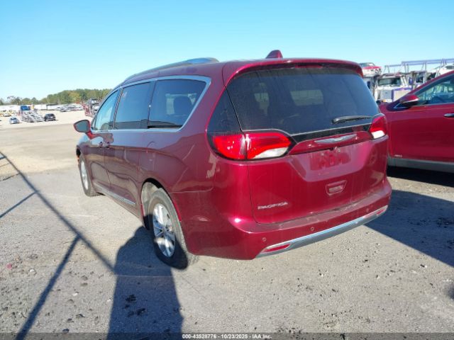 2018 CHRYSLER PACIFICA 2C4RC1BG9JR120742 Photo 2