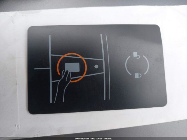 2024 TESLA MODEL Y 7SAYGDEE1RF070280 Photo 10