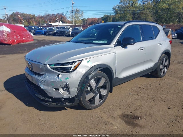 2023 VOLVO XC40 RECHARGE PURE ELECTRIC YV4ED3UM4P2941813 Photo 1
