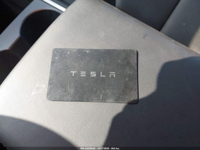 2024 TESLA MODEL Y 7SAYGDED5RF111095 Photo 10