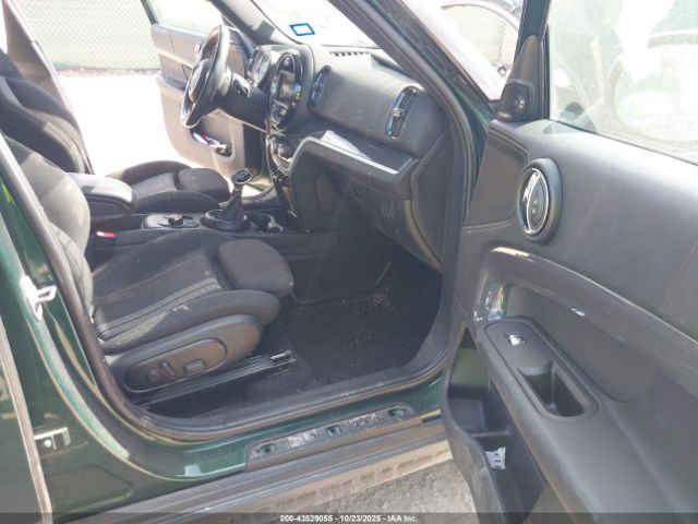 2017 MINI COUNTRYMAN WMZYT5C38H3D79971 Photo 4