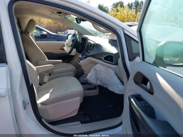 2017 CHRYSLER PACIFICA 2C4RC1DG5HR645045 Photo 4