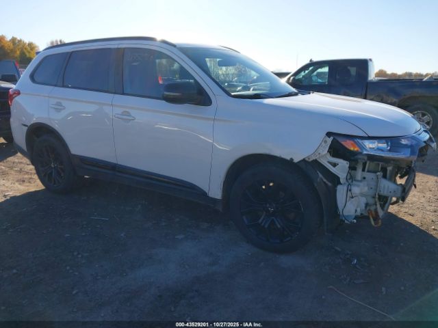 2018 MITSUBISHI OUTLANDER JA4AZ3A30JZ067919 Photo 0