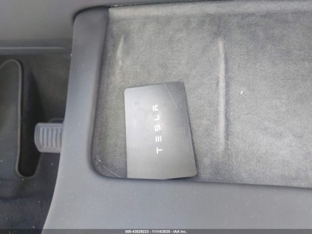 2025 TESLA MODEL Y 7SAYGDED3SA377573 Photo 10