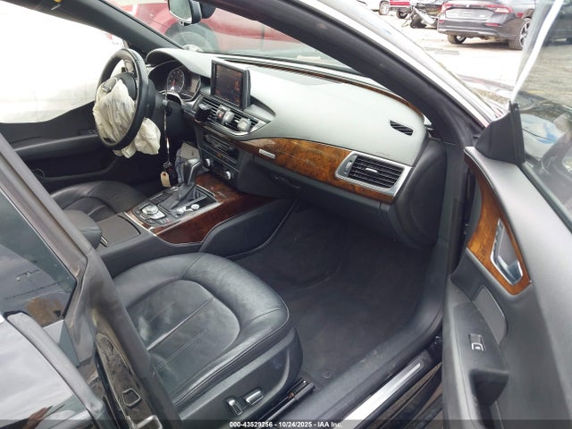 2016 AUDI A7 WAUWGAFC9GN010775 Photo 4