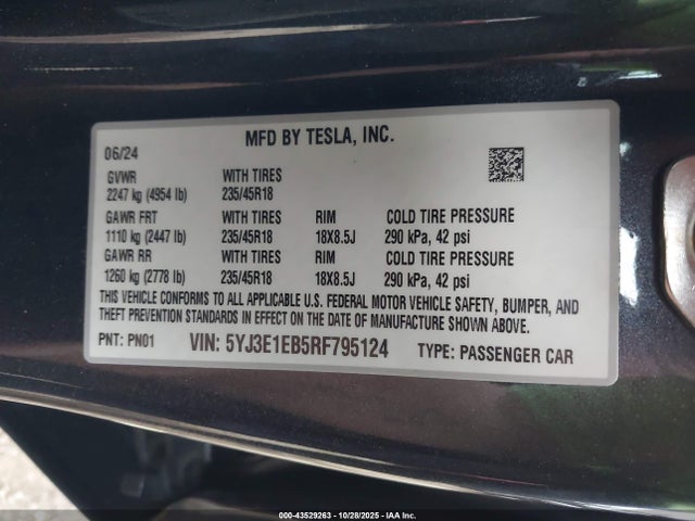 2024 TESLA MODEL 3 5YJ3E1EB5RF795124 Photo 8