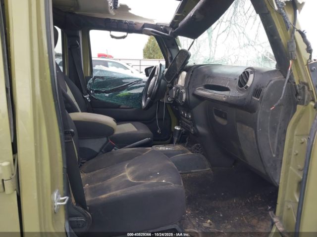 2013 JEEP WRANGLER UNLIMITED 1C4BJWDG6DL575689 Photo 4