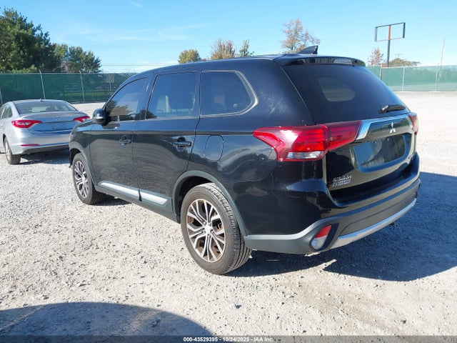 2018 MITSUBISHI OUTLANDER JA4AD3A38JZ055323 Photo 2