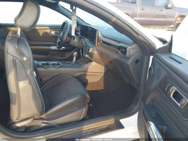 2024 FORD MUSTANG 1FA6P8TH0R5105570 Photo 4