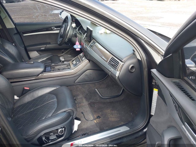 2014 AUDI S8 WAUD2AFD9EN002171 Photo 4