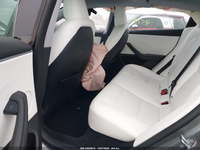 2025 TESLA MODEL 3 5YJ3E1EA7SF007389 Photo 7