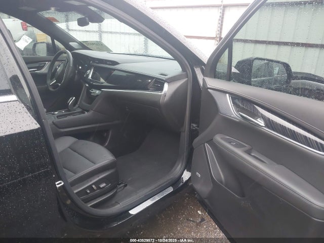 2025 CADILLAC XT6 1GYKPCRS4SZ126123 Photo 4