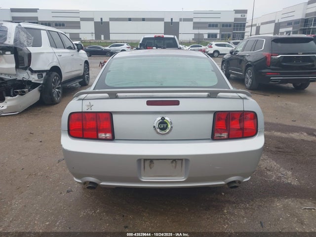 43529644 :رقم المزاد ، 1ZVHT82H365113011 vin ، 2006 Ford Mustang Gt مزاد بيع