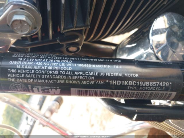 2018 HARLEY-DAVIDSON FLHX 1HD1KBC19JB657429 Photo 9