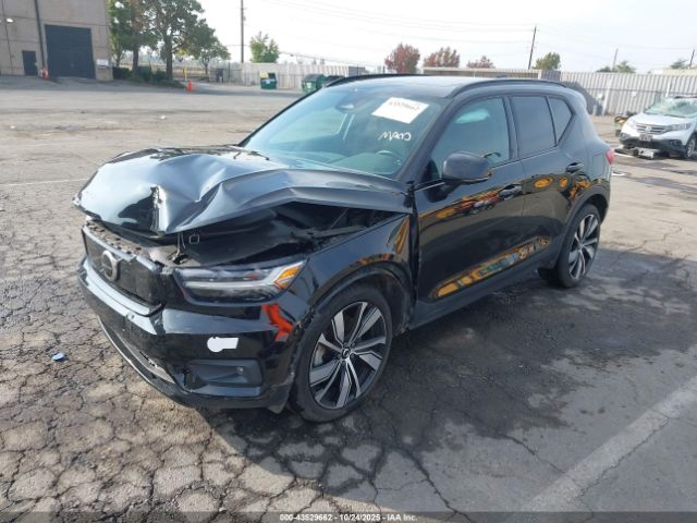 2021 VOLVO XC40 RECHARGE PURE ELECTRIC YV4ED3UR5M2582110 Photo 1