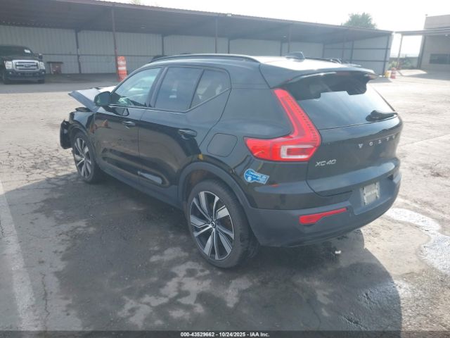 2021 VOLVO XC40 RECHARGE PURE ELECTRIC YV4ED3UR5M2582110 Photo 2