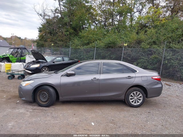 Toyota CAMRY LE 2015 4T4BF1FK6FR516209 Image 14