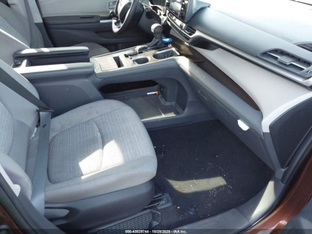 2023 TOYOTA SIENNA 5TDKSKFC2PS074608 Photo 4