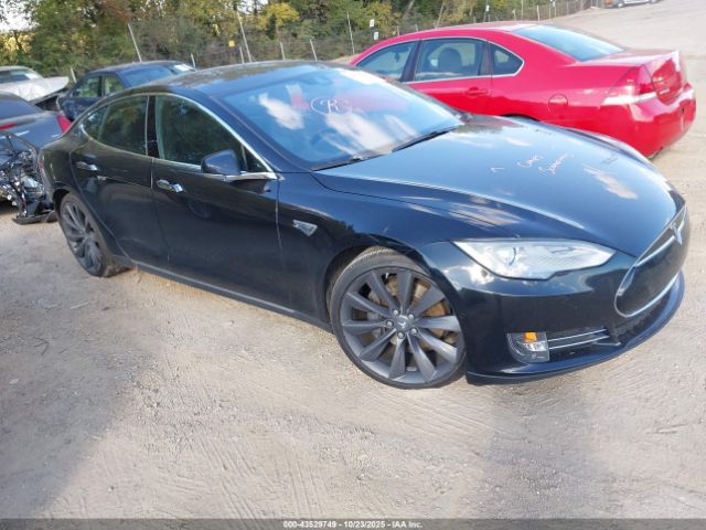 2015 TESLA MODEL S 5YJSA1E27FF110799