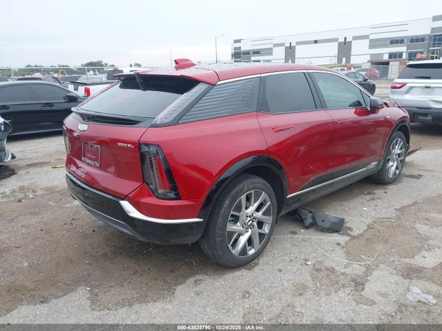 2025 CADILLAC OPTIQ 3GYK3BMR1SS230365 Photo 3