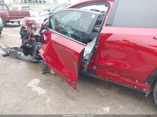 2025 CADILLAC OPTIQ 3GYK3BMR1SS230365 Photo 5