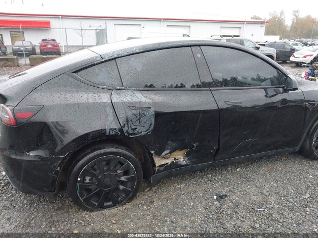 2022 TESLA MODEL Y 7SAYGDEE6NF340050 Photo 5
