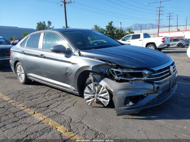2019 VOLKSWAGEN JETTA 3VWC57BUXKM063112