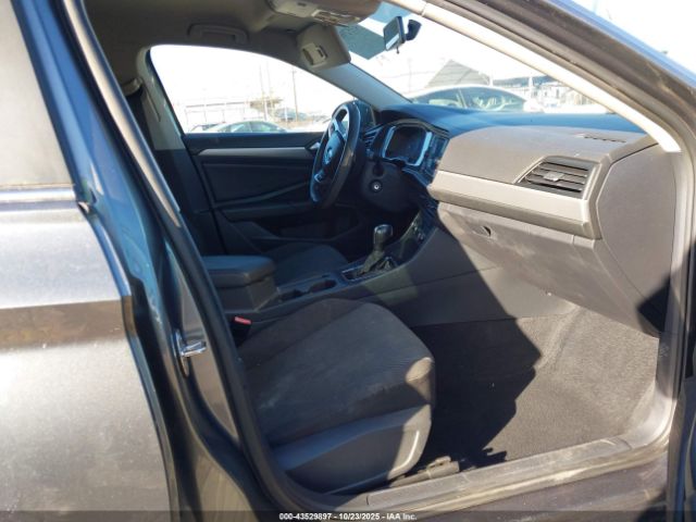 2019 VOLKSWAGEN JETTA 3VWC57BUXKM063112 Photo 4
