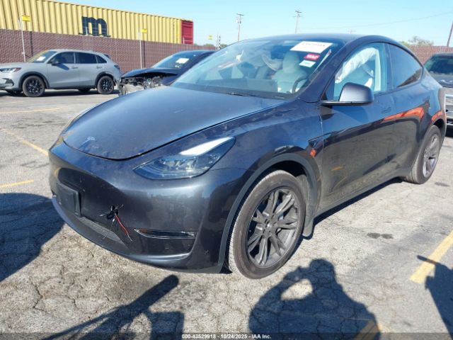 2025 TESLA MODEL Y 7SAYGDEE6SF287880 Photo 1
