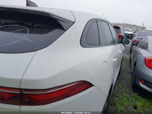 2024 JAGUAR F-PACE SADCT2EX7RA724950 Photo 3