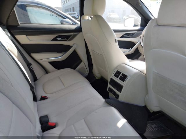 2024 JAGUAR F-PACE SADCT2EX7RA724950 Photo 7