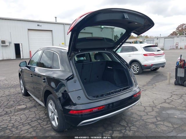 2019 AUDI Q5 WA1BNAFY9K2103111 Photo 2