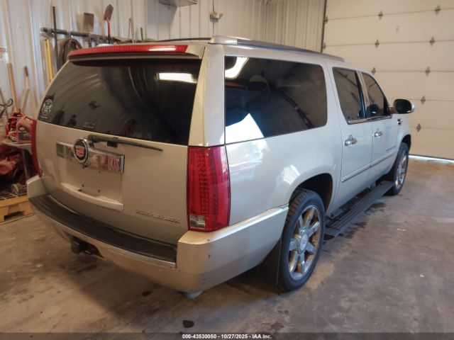 2008 CADILLAC ESCALADE ESV 1GYFC66848R195118 Photo 2