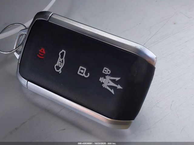 2023 MASERATI GRECALE ZN682AVM5P7429651 Photo 10
