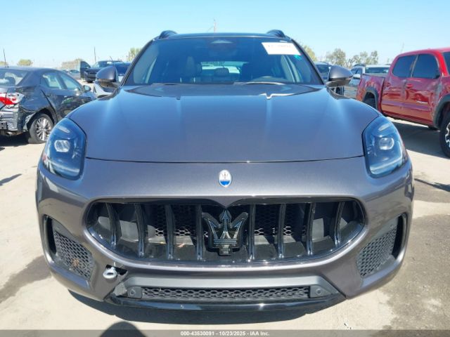 2023 MASERATI GRECALE ZN682AVM5P7429651 Photo 5