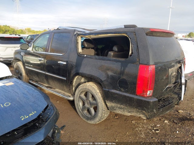 2008 CADILLAC ESCALADE ESV 1GYFK66828R150715 Photo 2