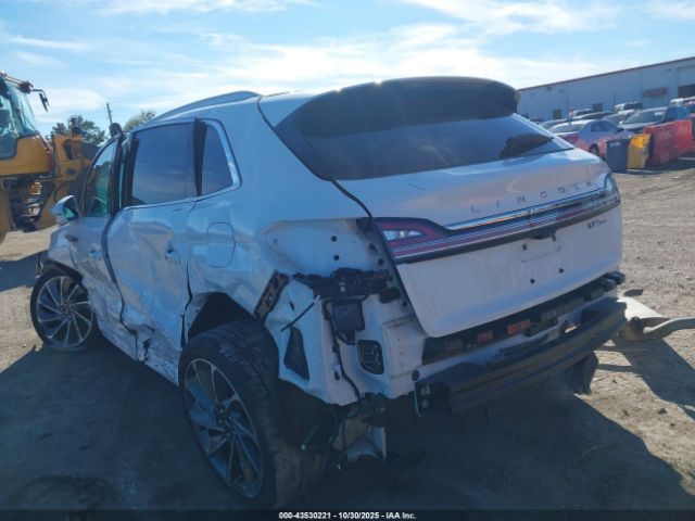 2020 LINCOLN NAUTILUS 2LMPJ8KP9LBL12051 Photo 2