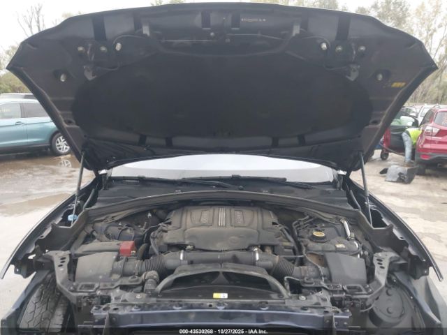 2017 JAGUAR F-PACE SADCJ2BV9HA095585 Photo 9