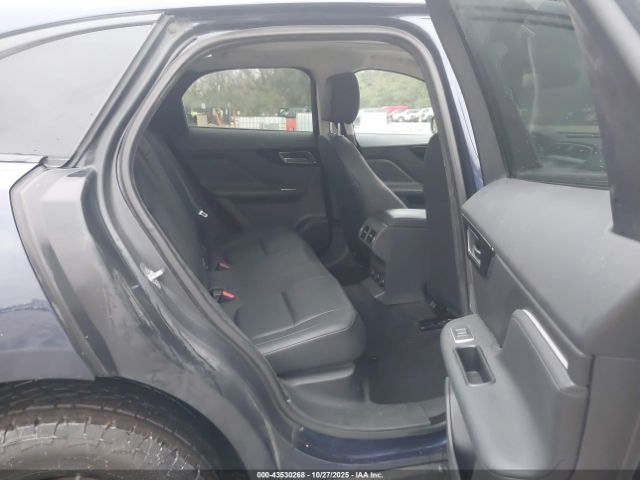 2017 JAGUAR F-PACE SADCJ2BV9HA095585 Photo 7