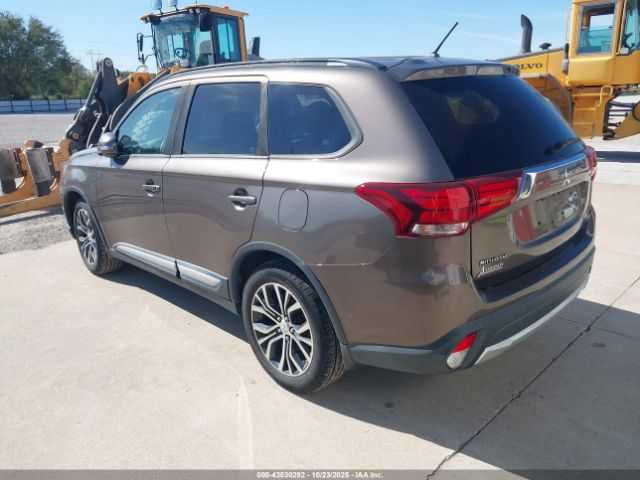 2016 MITSUBISHI OUTLANDER JA4AZ3A38GZ035986 Photo 2
