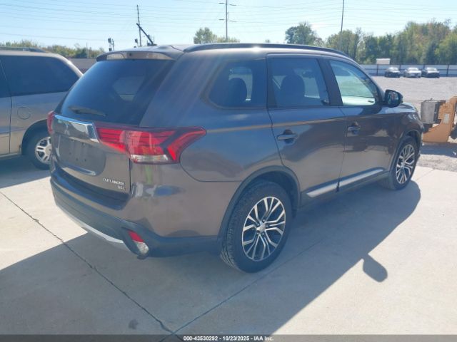 2016 MITSUBISHI OUTLANDER JA4AZ3A38GZ035986 Photo 3