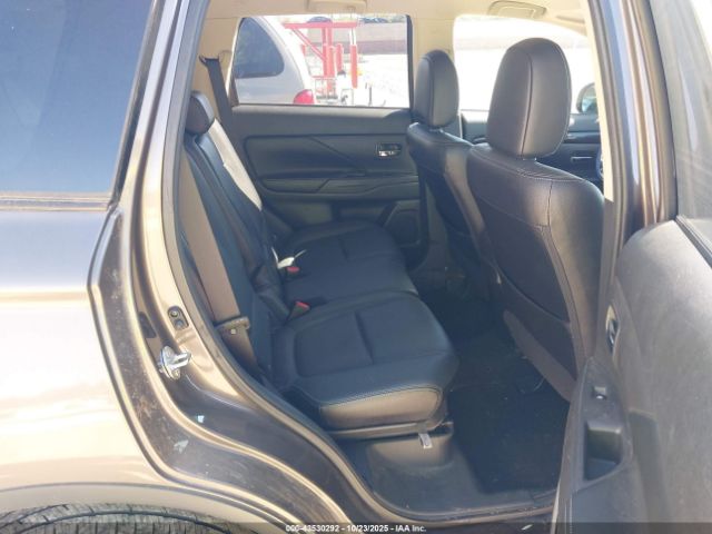 2016 MITSUBISHI OUTLANDER JA4AZ3A38GZ035986 Photo 7