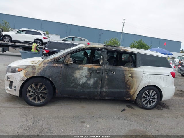 KIA Sedona Sx 2015 KNDMC5C12F6079736 Image 14