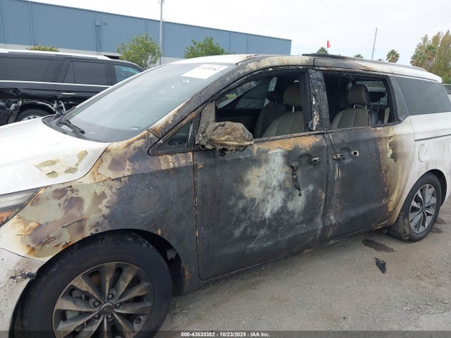 KIA Sedona Sx 2015 KNDMC5C12F6079736 Image 6
