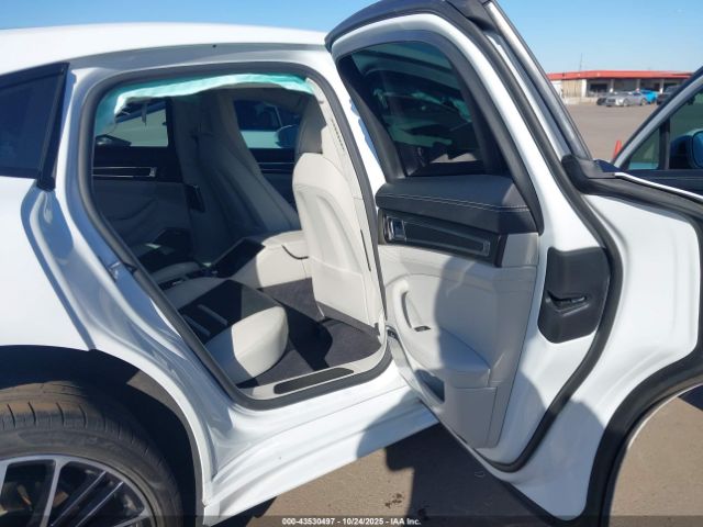 2023 PORSCHE PANAMERA WP0AB2A73PL130062 Photo 7